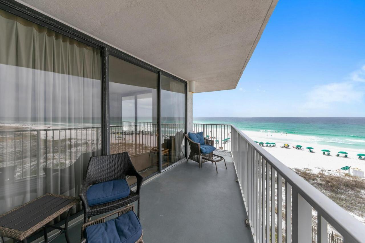 Mainsail 131 - Beachfront 2Br With Free Seasonal Beach Service دستين المظهر الخارجي الصورة