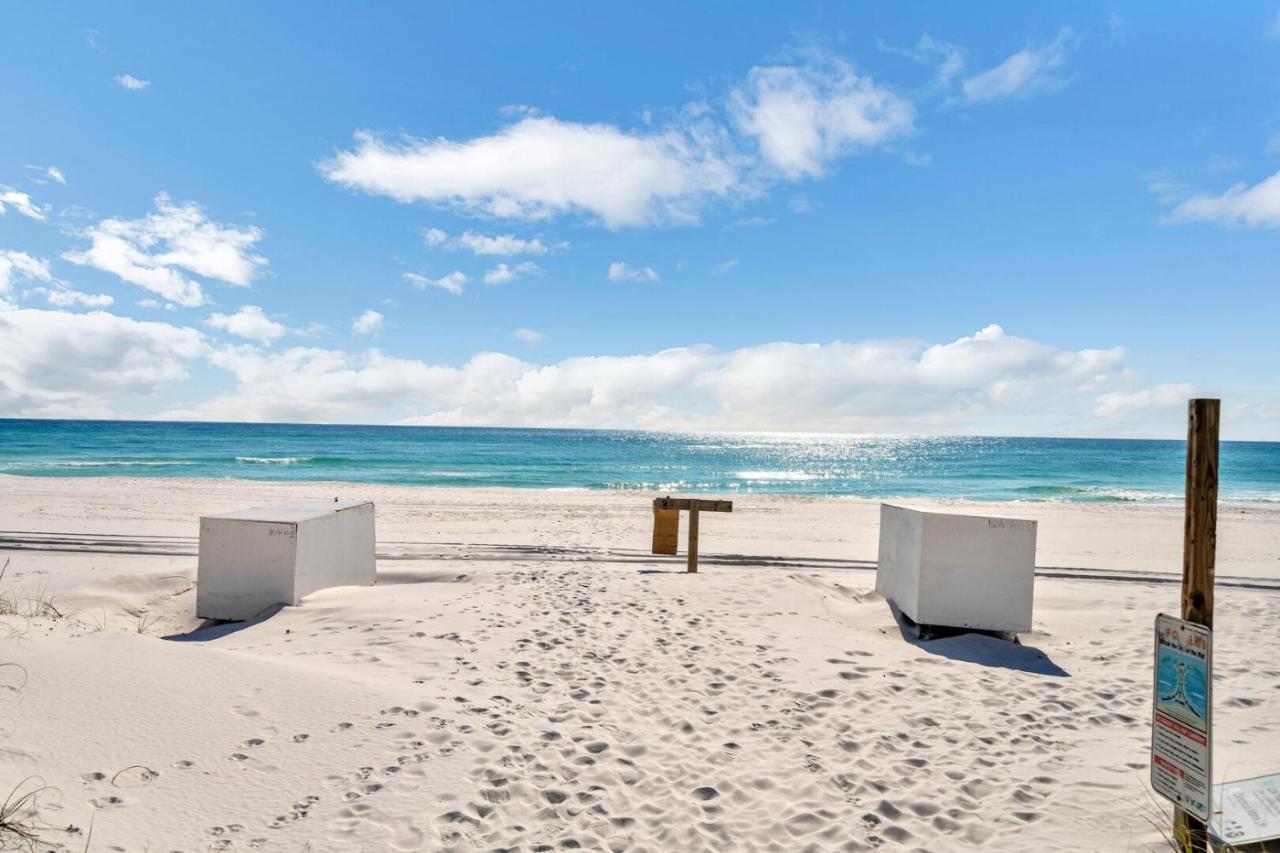 Mainsail 131 - Beachfront 2Br With Free Seasonal Beach Service دستين المظهر الخارجي الصورة