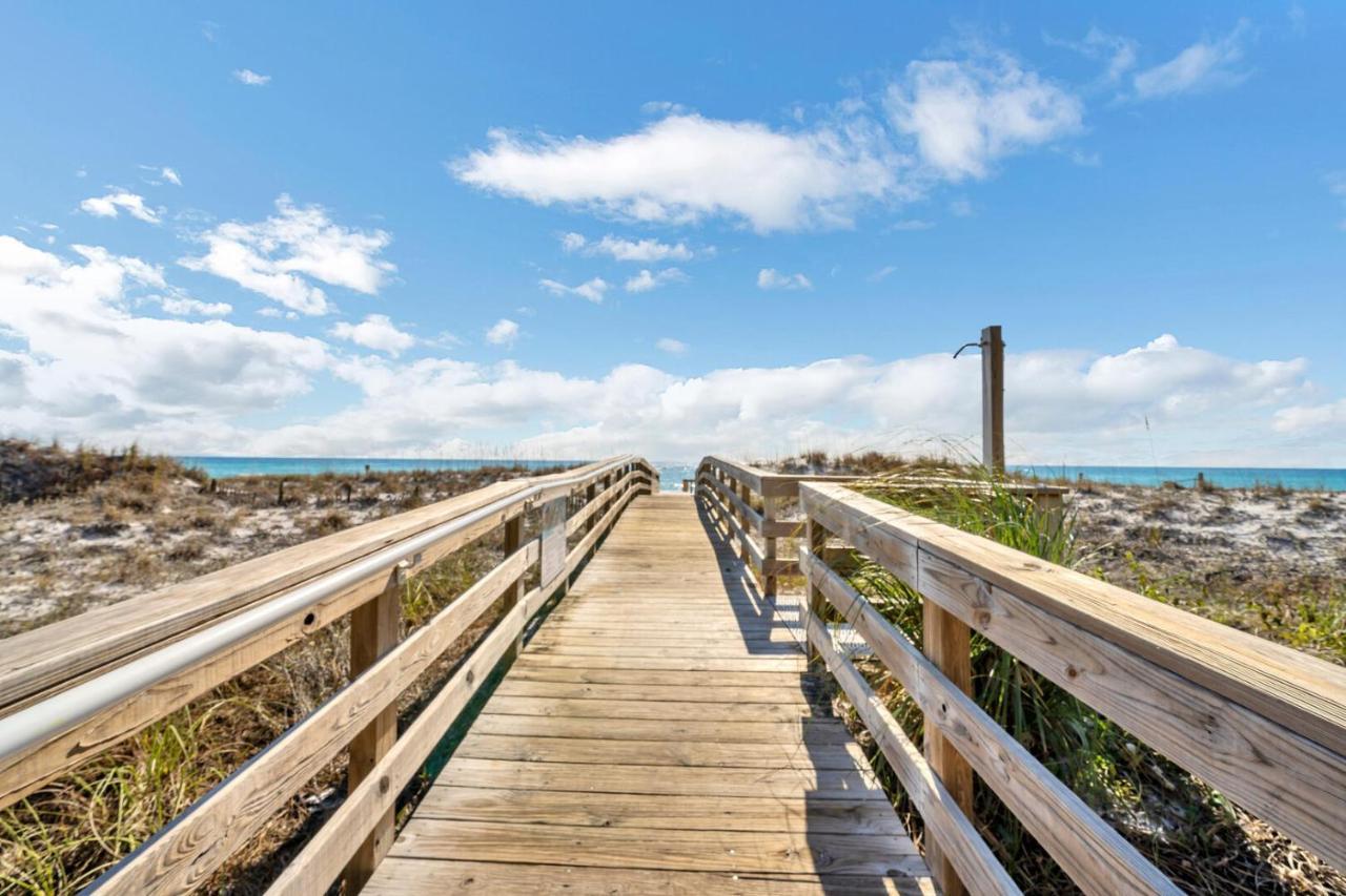 Mainsail 131 - Beachfront 2Br With Free Seasonal Beach Service دستين المظهر الخارجي الصورة
