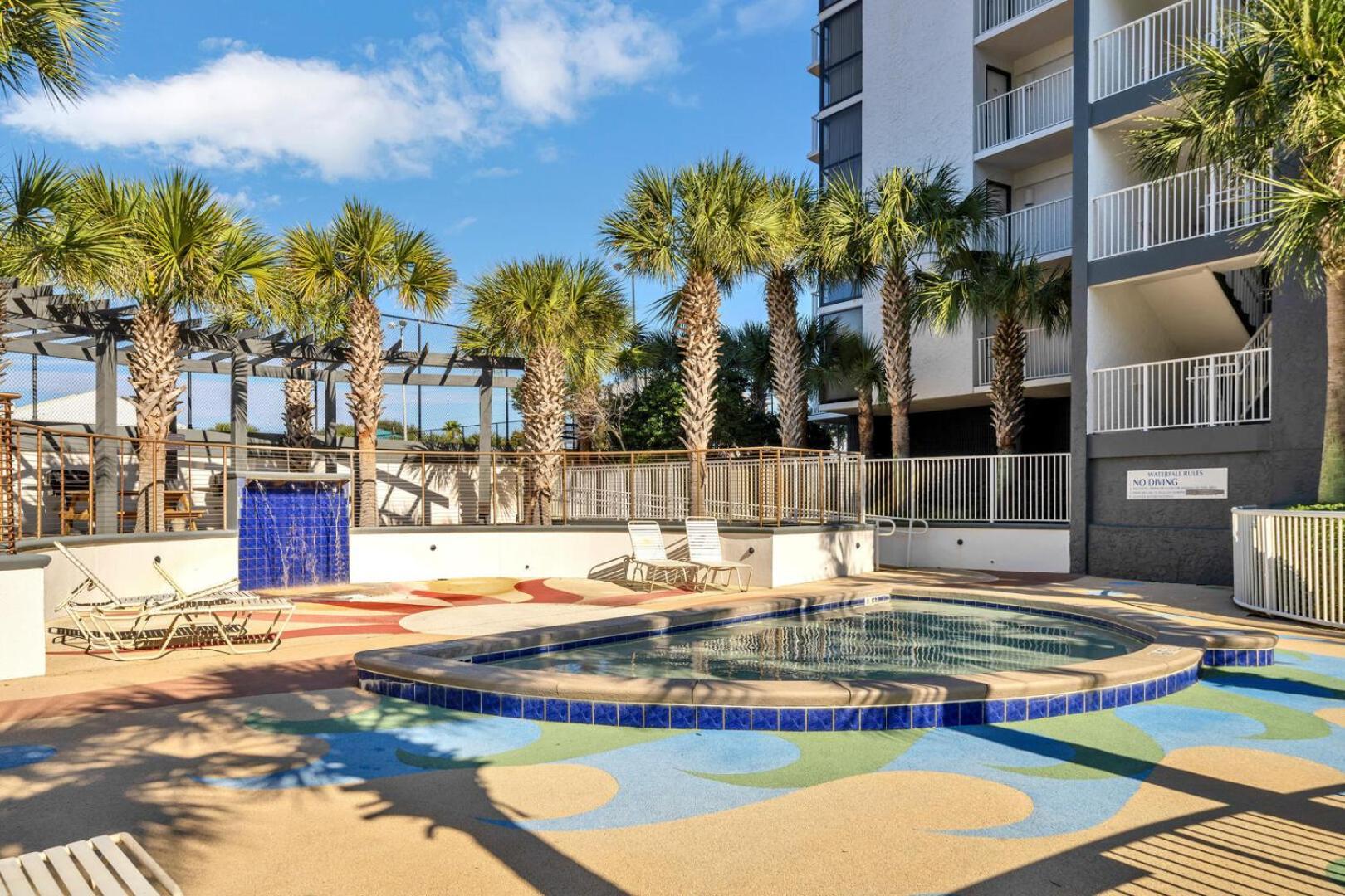 Mainsail 131 - Beachfront 2Br With Free Seasonal Beach Service دستين المظهر الخارجي الصورة